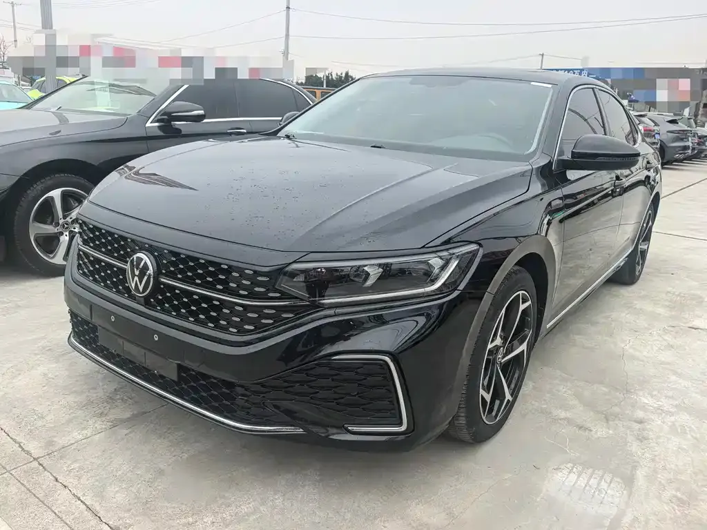 Volkswagen Passat 2023 из CN, фото 1
