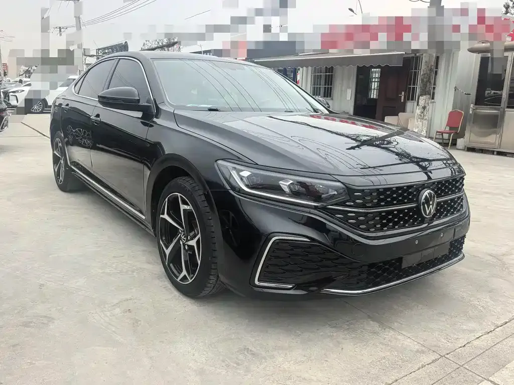 Volkswagen Passat 2023 из CN, фото 10