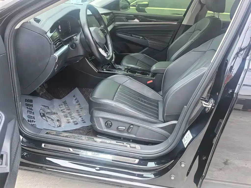 Volkswagen Passat 2023 из CN, фото 8