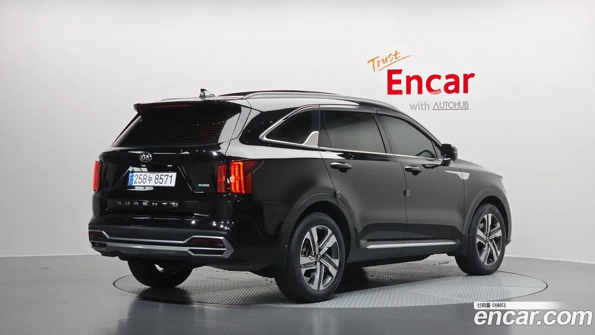 Kia Sorento — фото 6