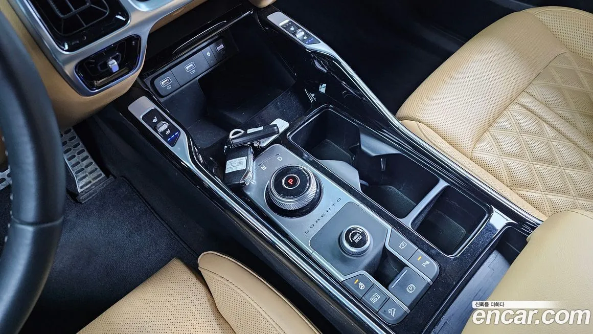 Kia Sorento — фото 10
