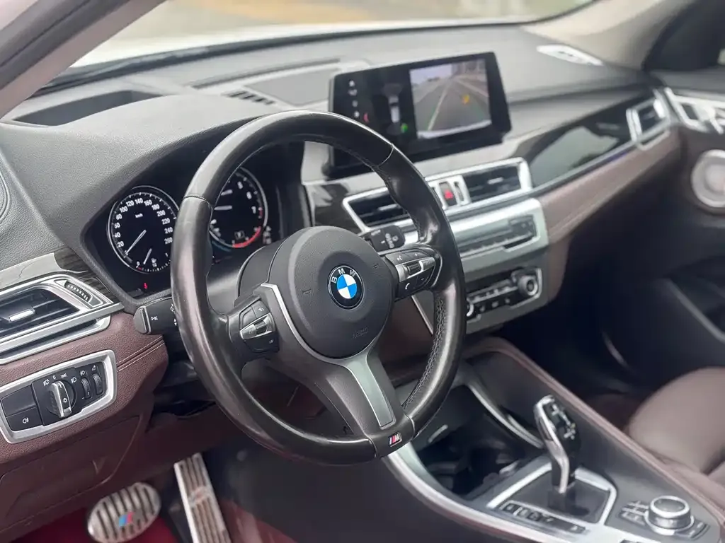 BMW X1 — фото 2