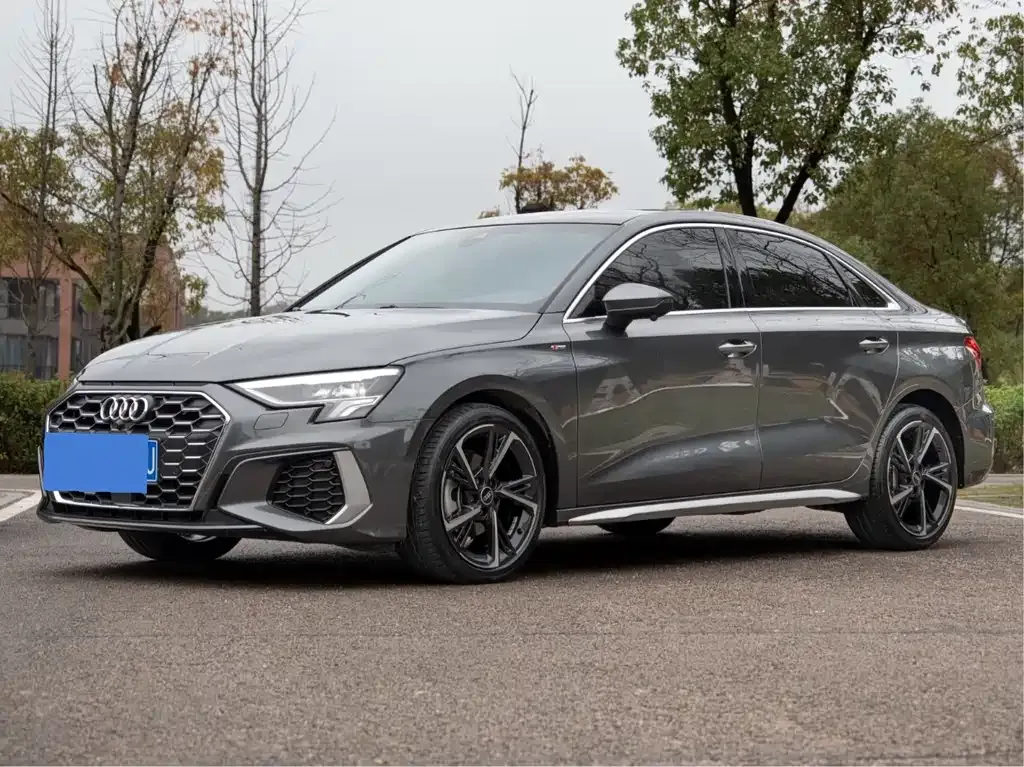 Audi A3 2022 из CN, фото 1
