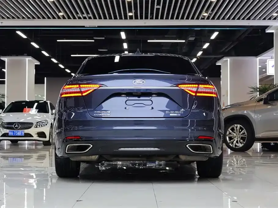 Ford Taurus 2021 из CN, фото 6