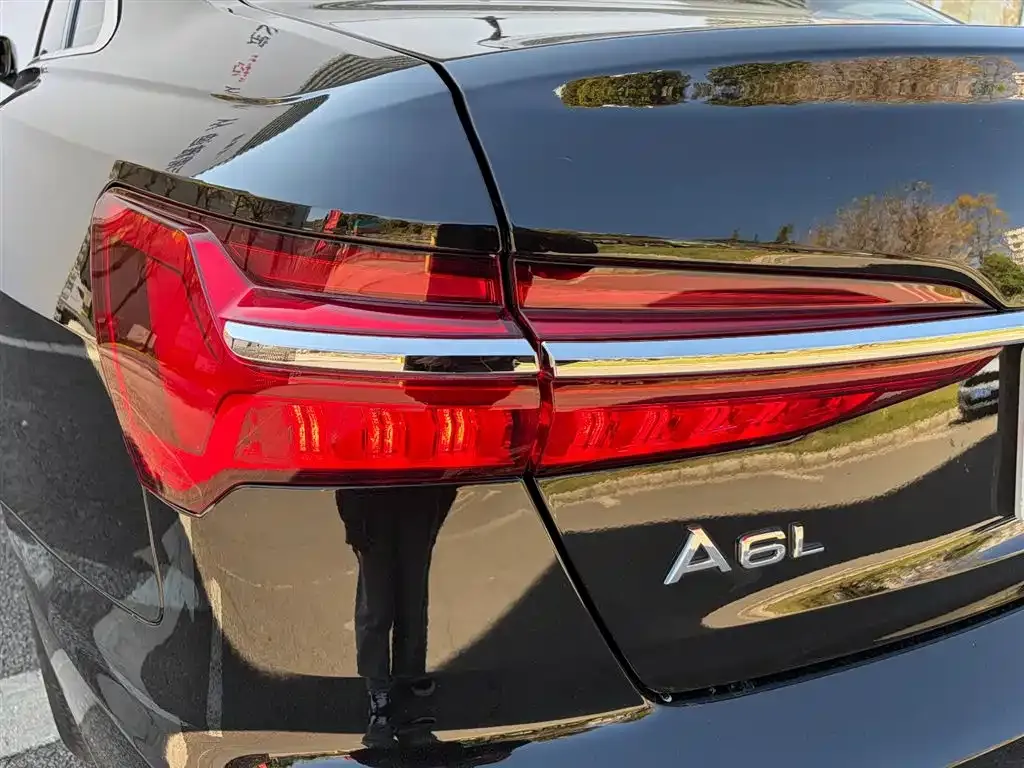 Audi A6L 2023 из CN, фото 2