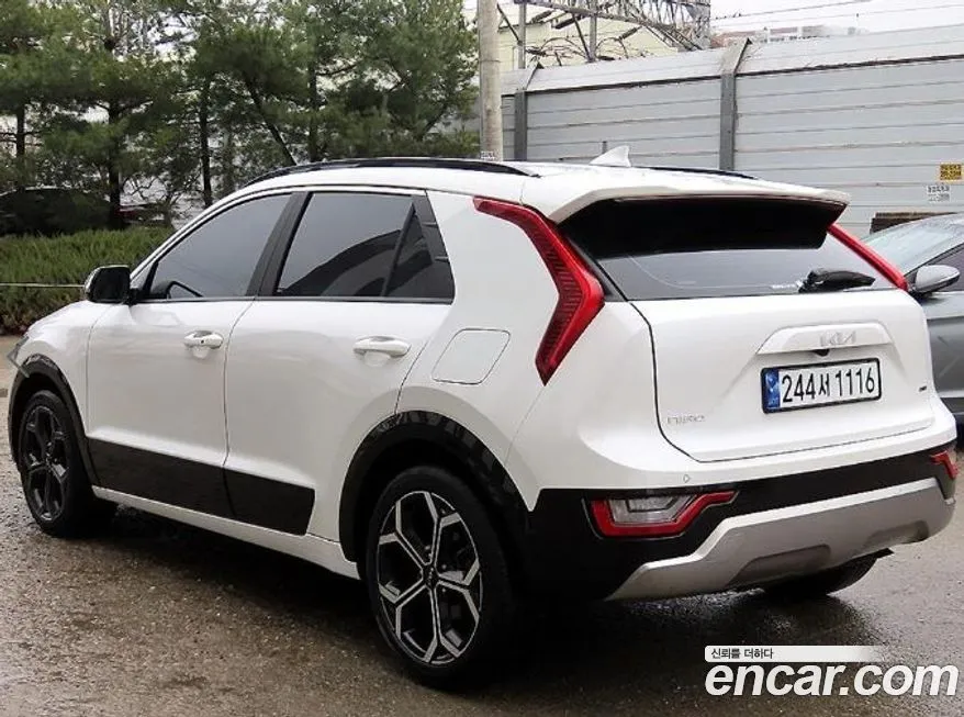 Kia Niro — фото 10