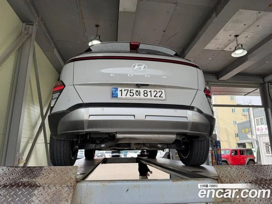 Hyundai Kona 2023 из KR, фото 2