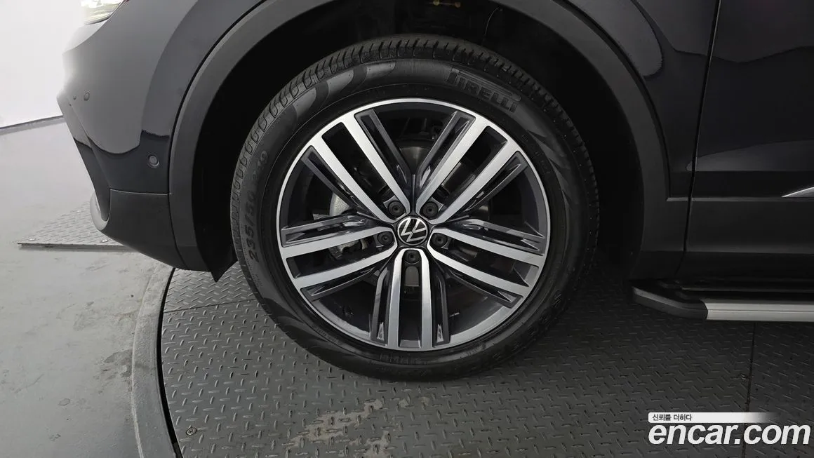 Volkswagen Tiguan — фото 4