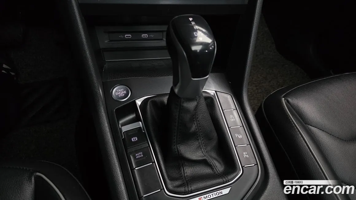 Volkswagen Tiguan — фото 9