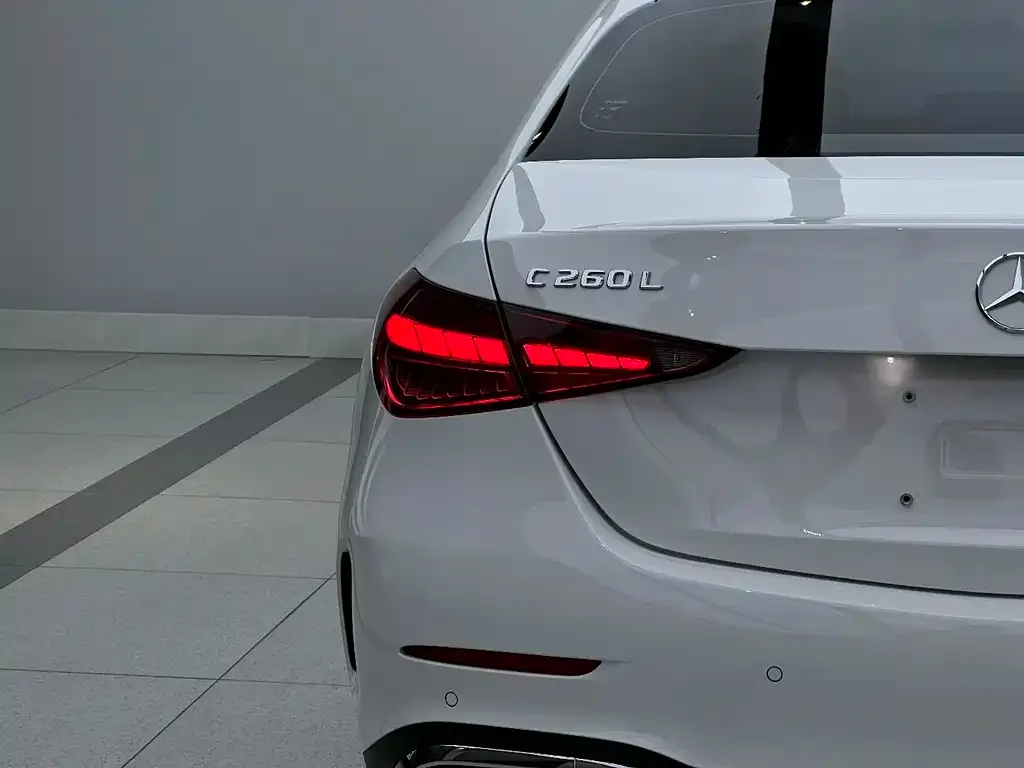 Mercedes-Benz C-Class — фото 3