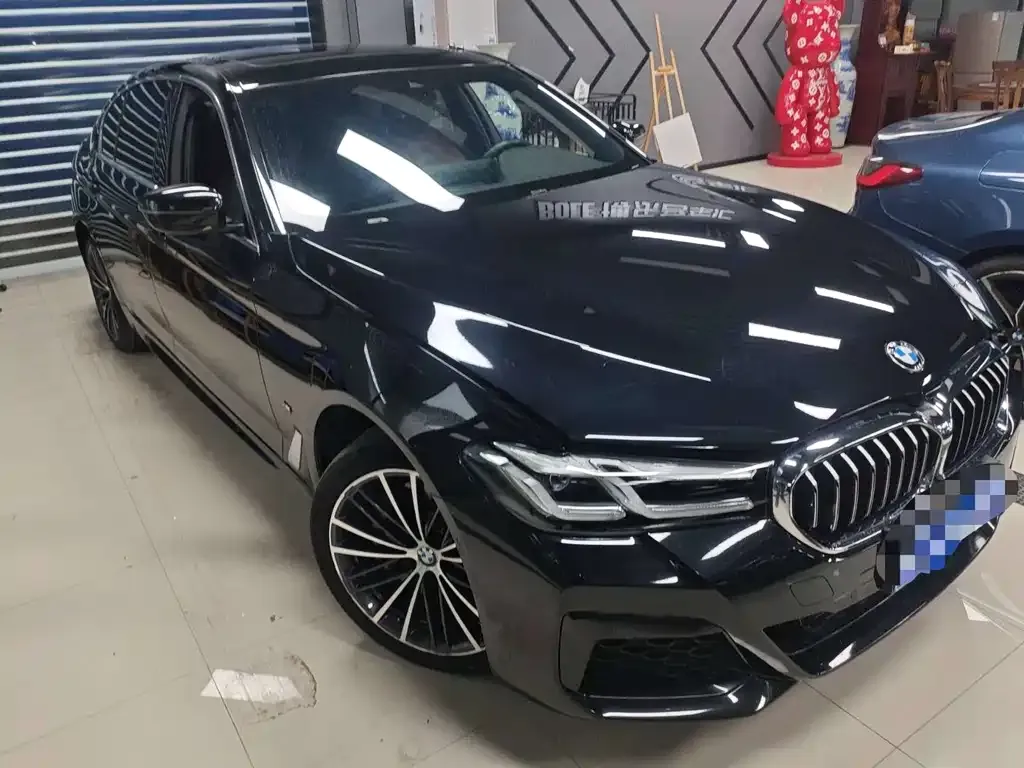 BMW 5 Series 2023 из CN, фото 1