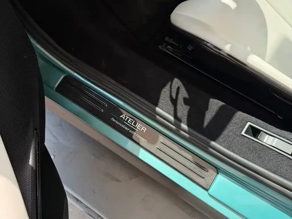 Ferrari SF90 2023 из CN, фото 6