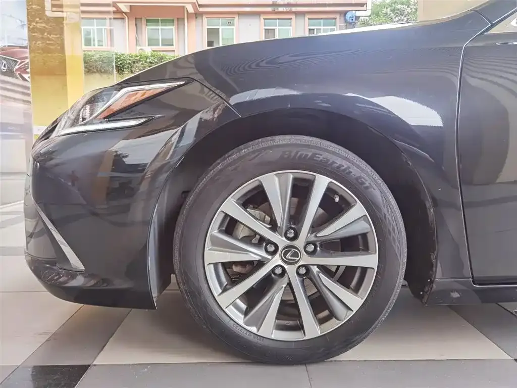 Lexus ES 2021 из CN, фото 5