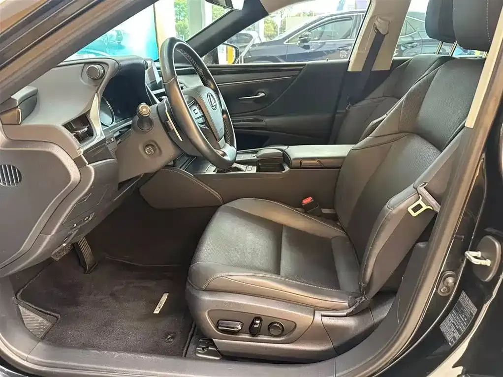 Lexus ES 2021 из CN, фото 8