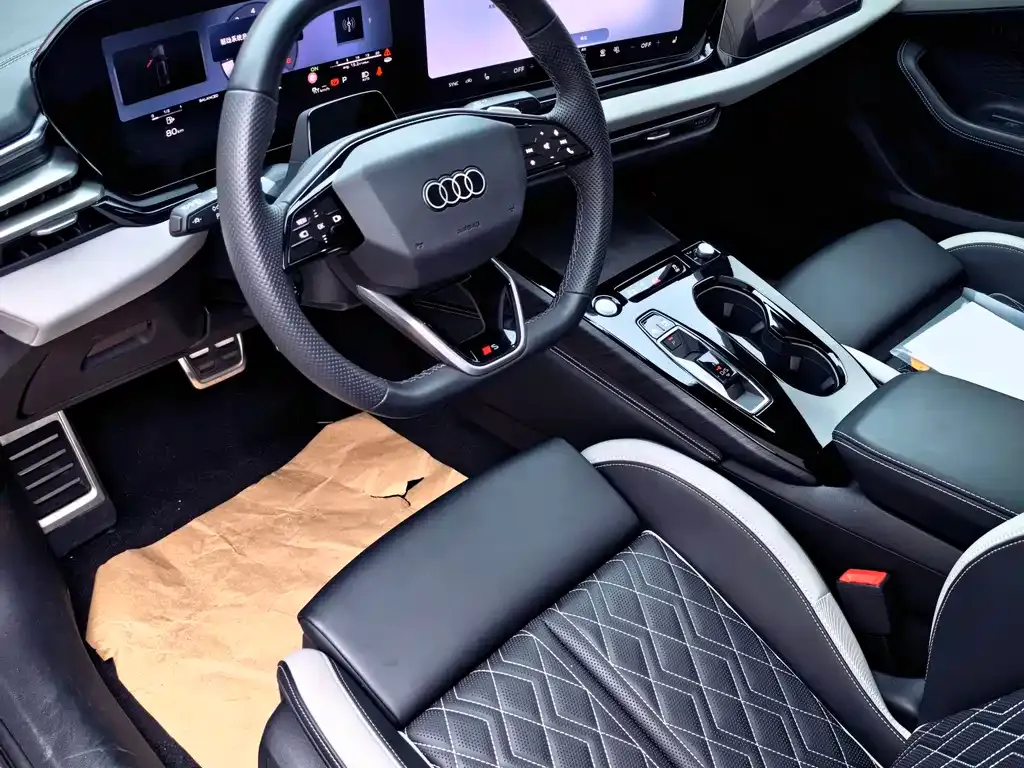 Audi A5L — фото 2