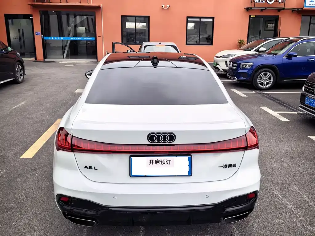 Audi A5L — фото 3