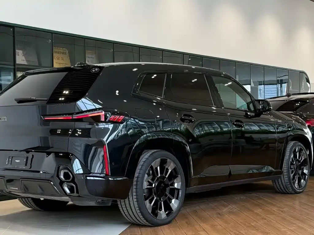 BMW XM 2024 из CN, фото 4