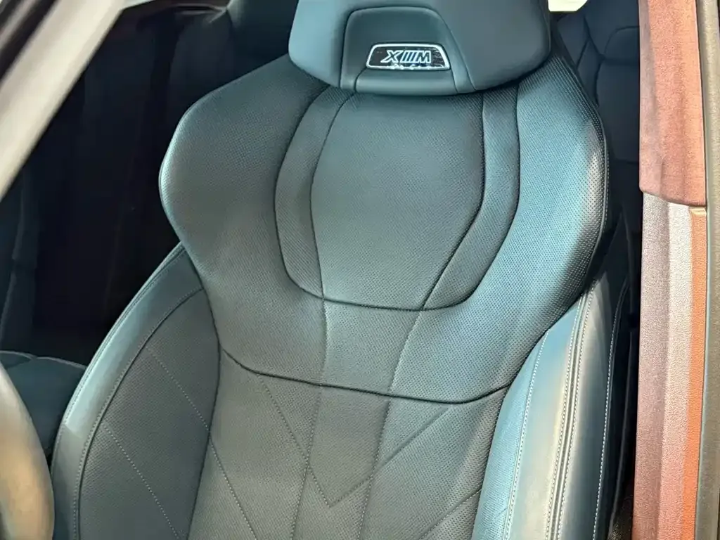 BMW XM 2024 из CN, фото 6