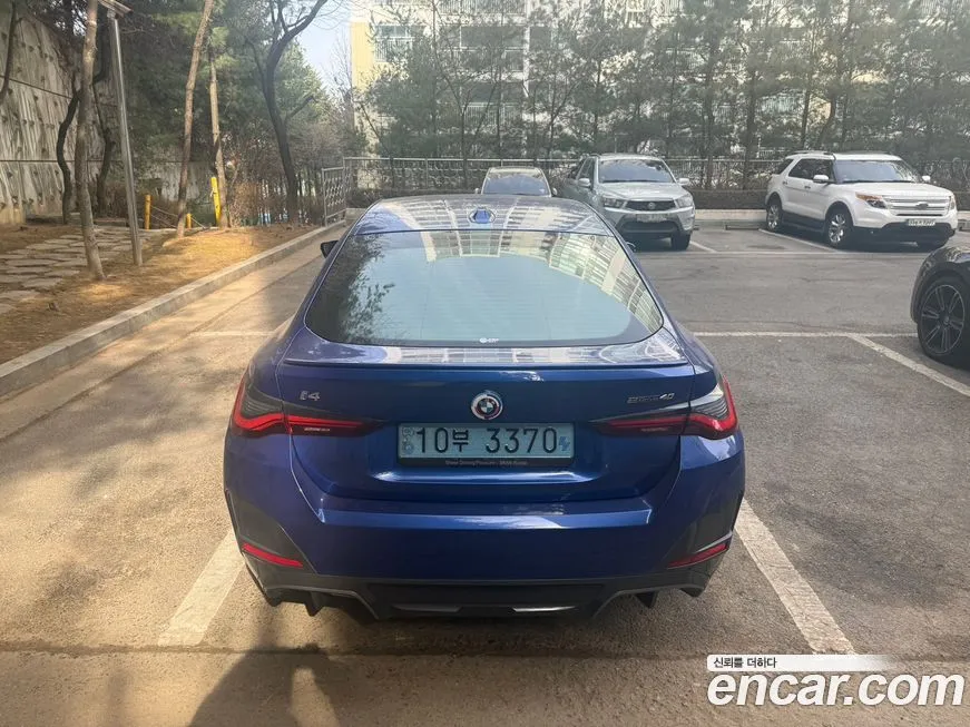 BMW i4 2023 из KR, фото 4