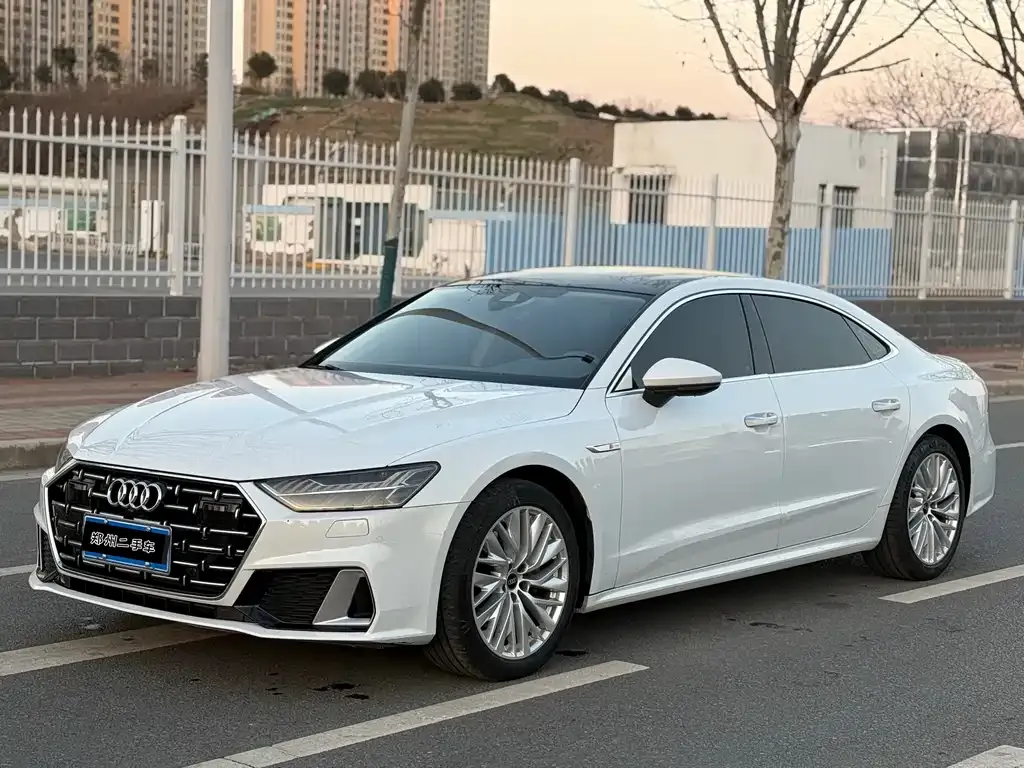 Audi A7L
