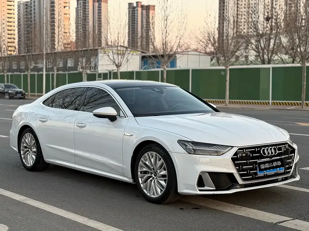 Audi A7L 2022 из CN, фото 8