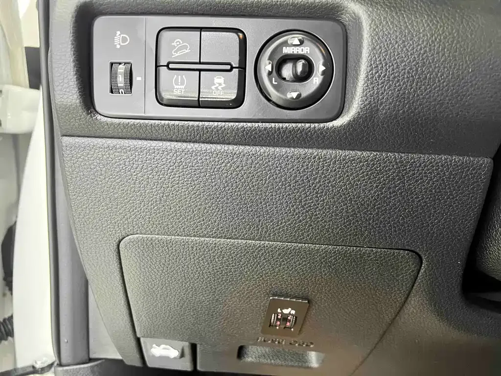 Kia KX1 2022 из CN, фото 9