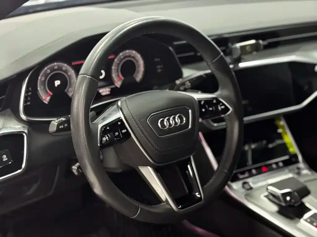 Audi A6L — фото 6