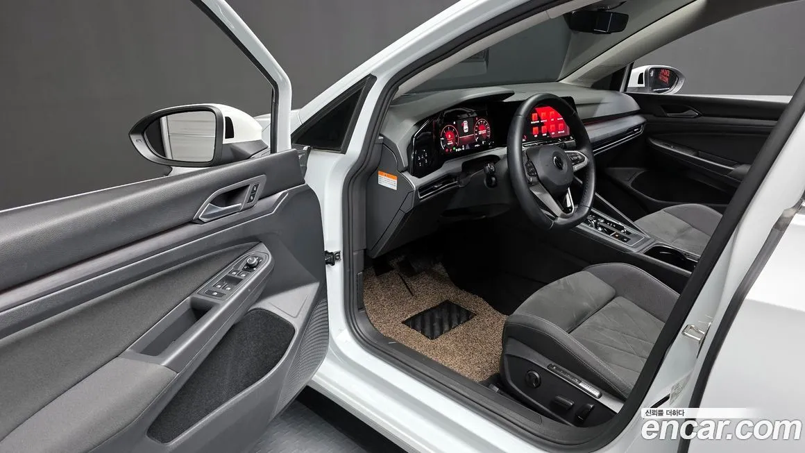 Volkswagen Golf 2022 из KR, фото 5