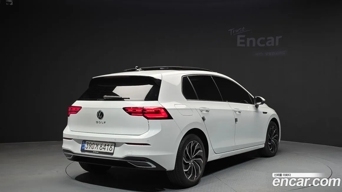 Volkswagen Golf 2022 из KR, фото 3