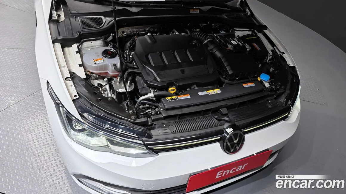 Volkswagen Golf 2022 из KR, фото 9