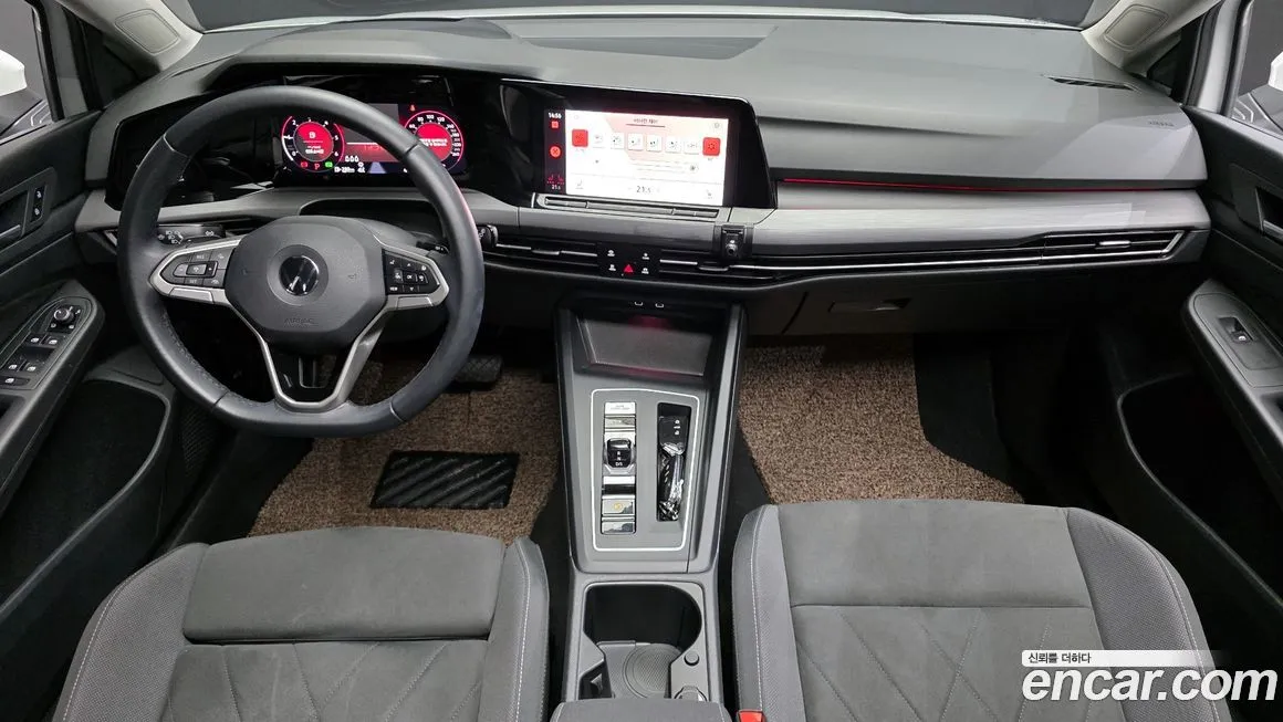 Volkswagen Golf 2022 из KR, фото 2