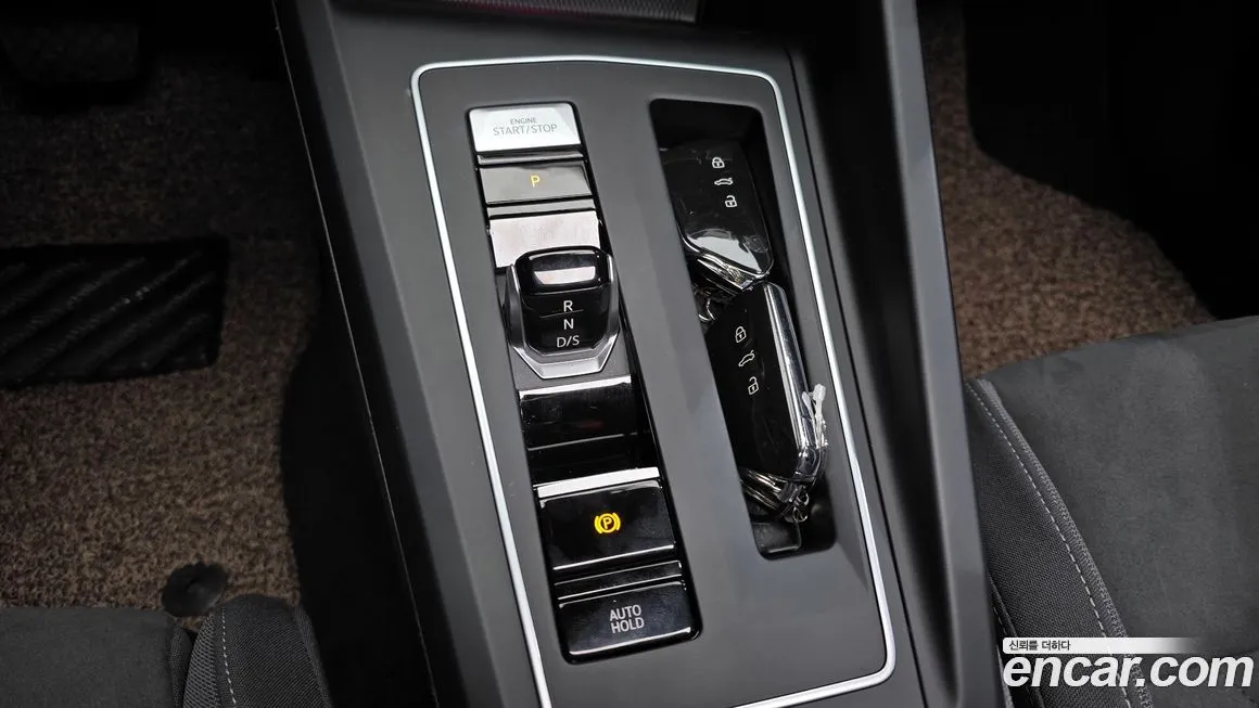 Volkswagen Golf 2022 из KR, фото 10