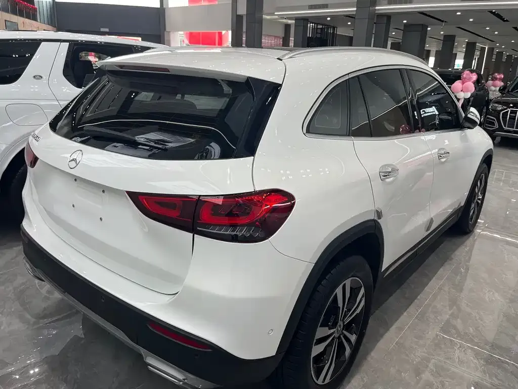 Mercedes-Benz GLA — фото 8