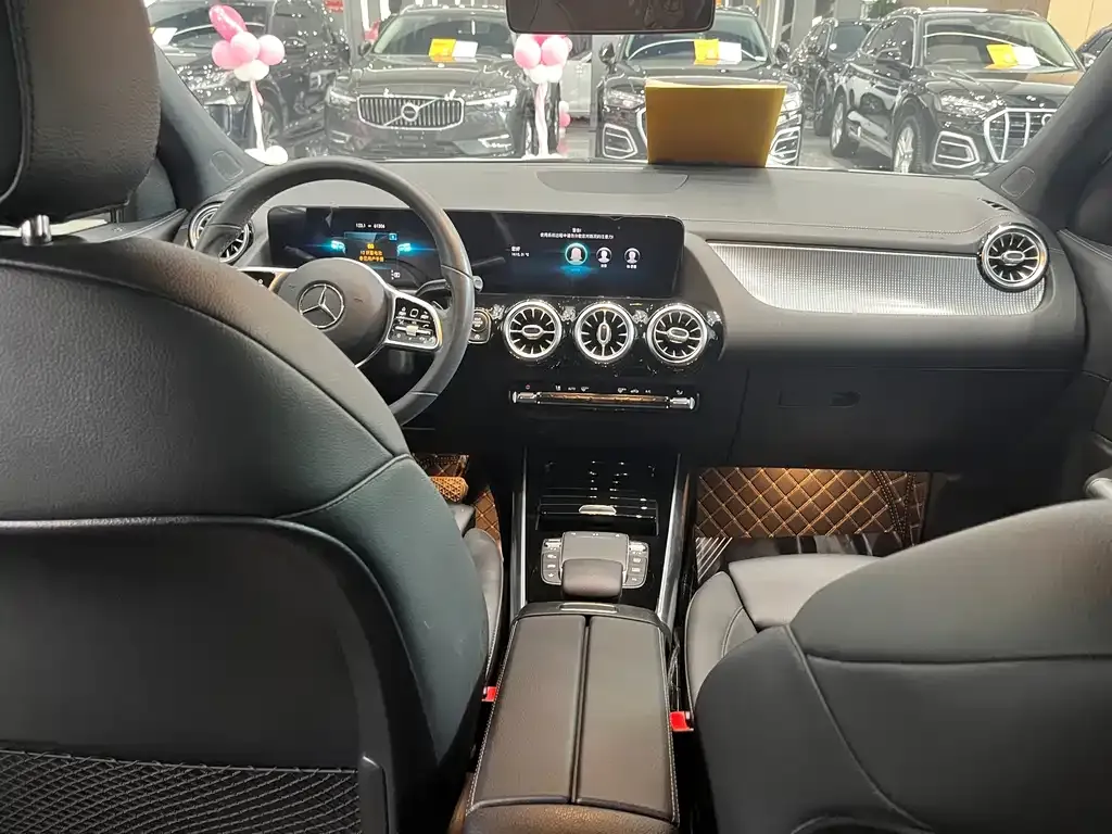 Mercedes-Benz GLA — фото 7