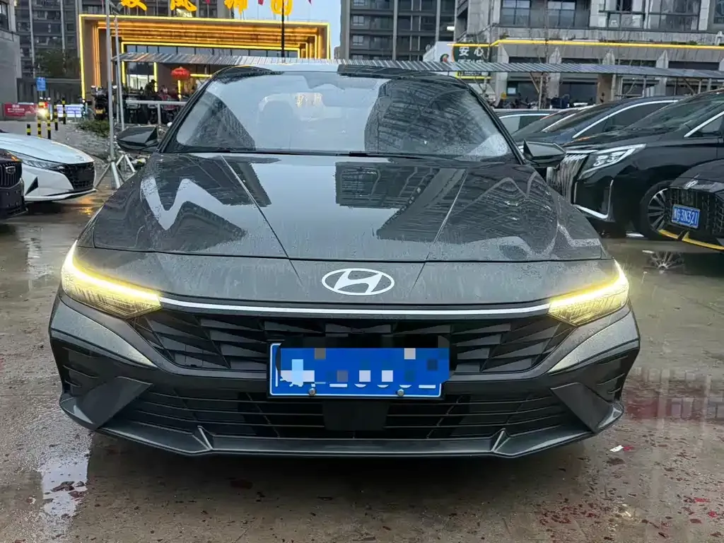 Hyundai Elantra 2023 из CN, фото 8