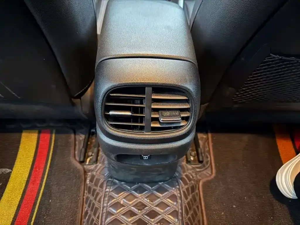 Hyundai Elantra 2023 из CN, фото 9