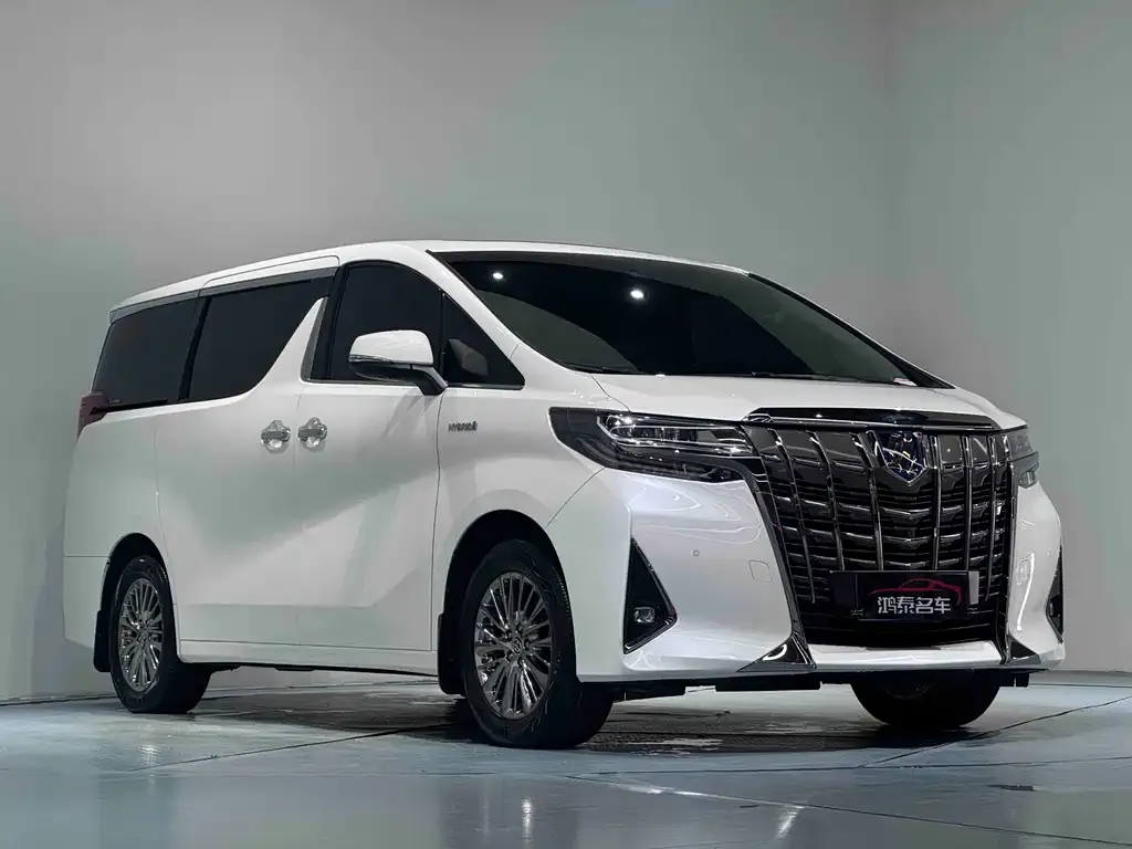 Toyota Alphard — фото 4