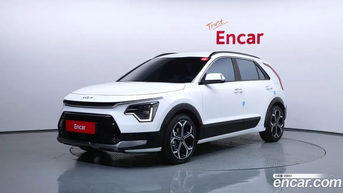 Kia Niro — фото 1