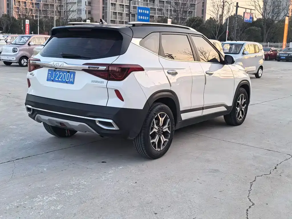Kia KX3 2021 из CN, фото 4