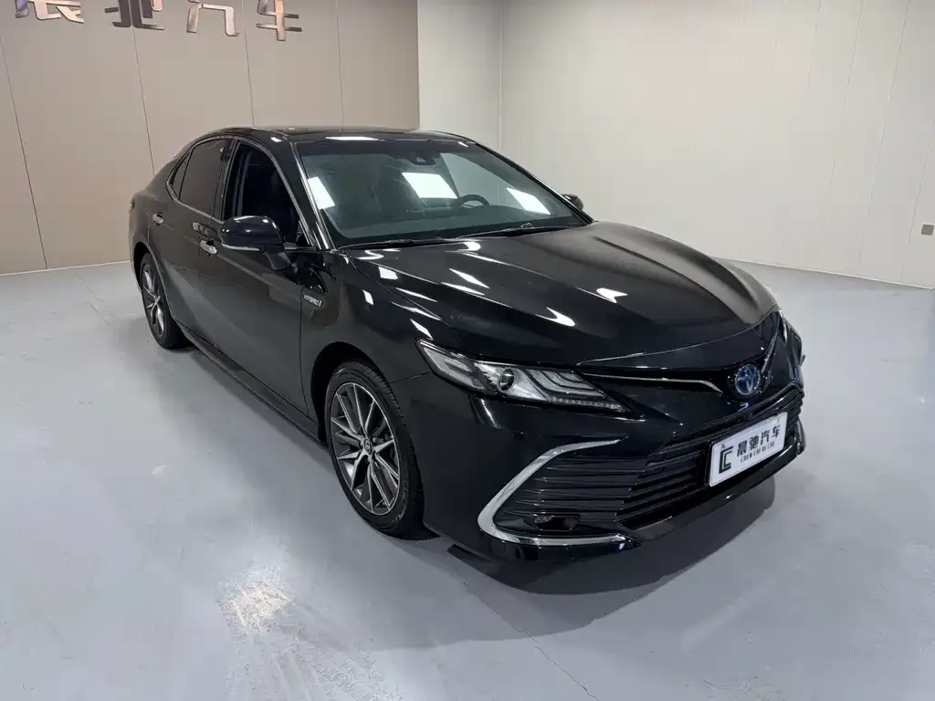 Toyota Camry 2022 из CN, фото 2