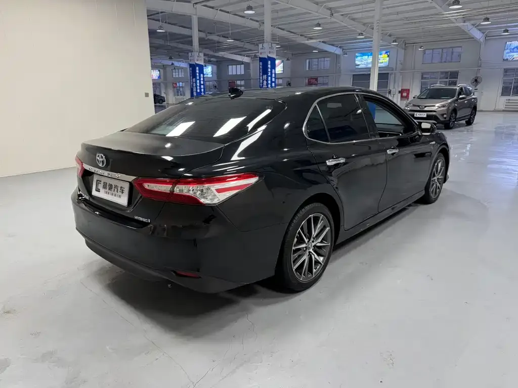 Toyota Camry 2022 из CN, фото 7