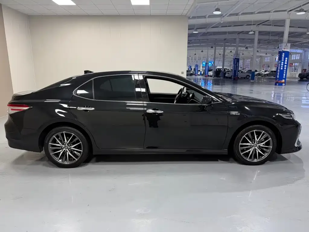 Toyota Camry 2022 из CN, фото 5