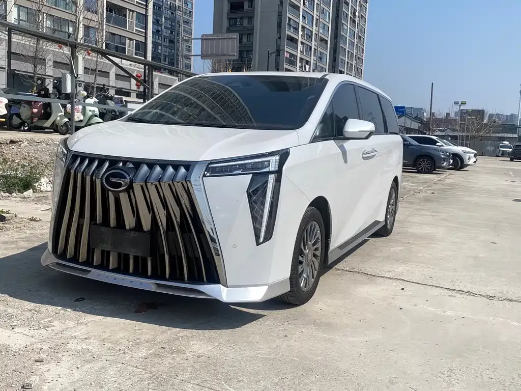 GAC Motor Trumpchi M8 — фото 1
