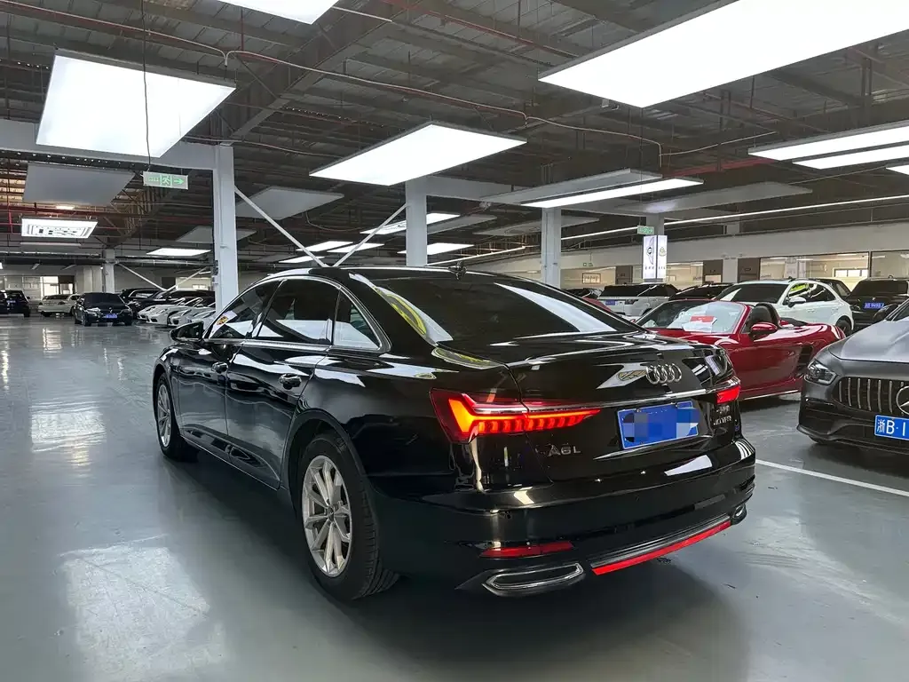 Audi A6L 2021 из CN, фото 7