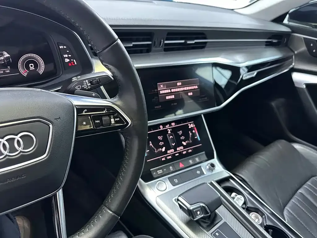 Audi A6L 2021 из CN, фото 6