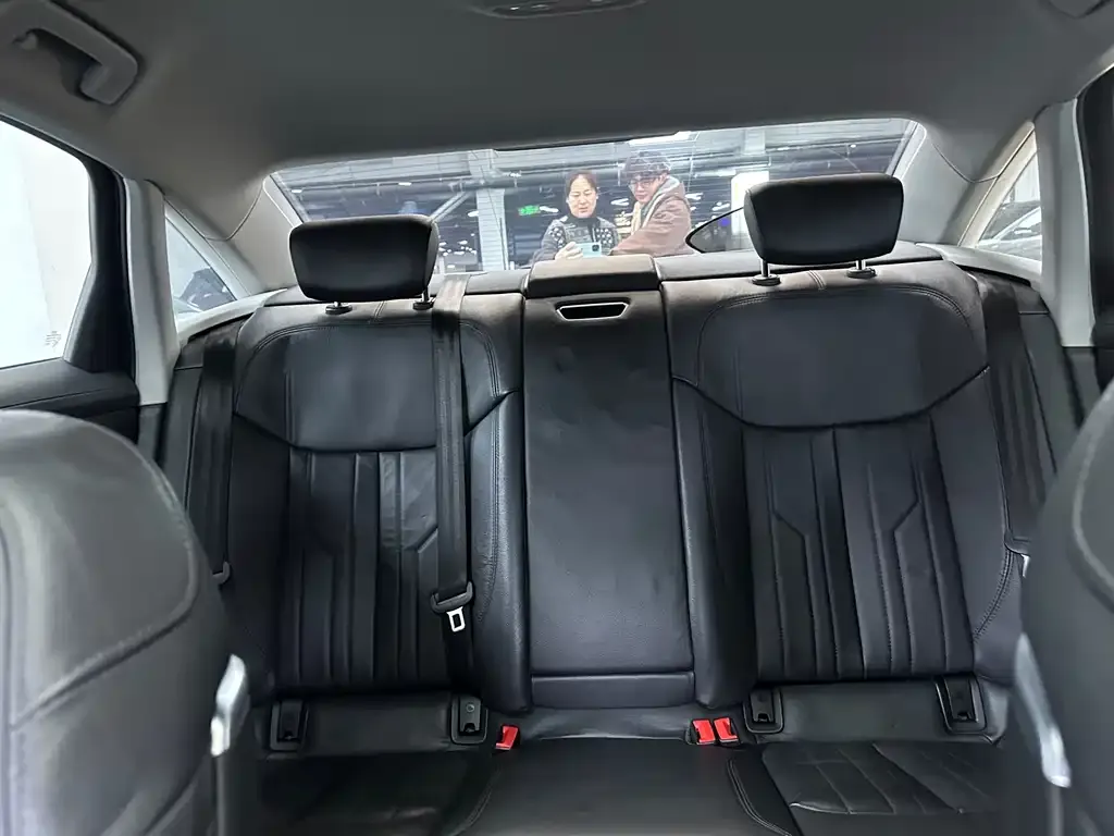 Audi A6L 2021 из CN, фото 2