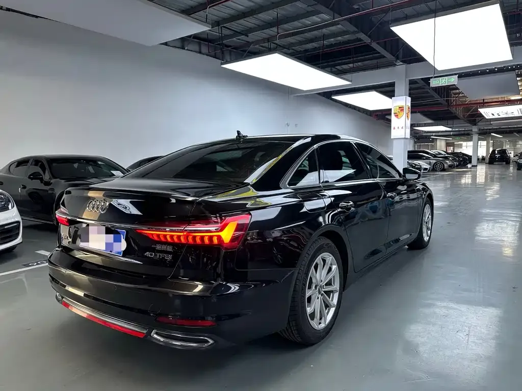 Audi A6L 2021 из CN, фото 8