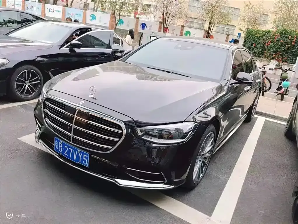 Mercedes-Benz S-Class — фото 1