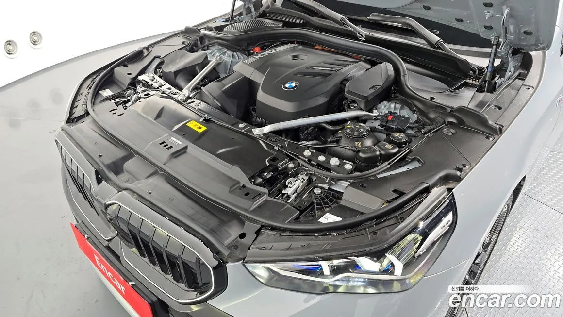 BMW 5-Series 2025 из KR, фото 10