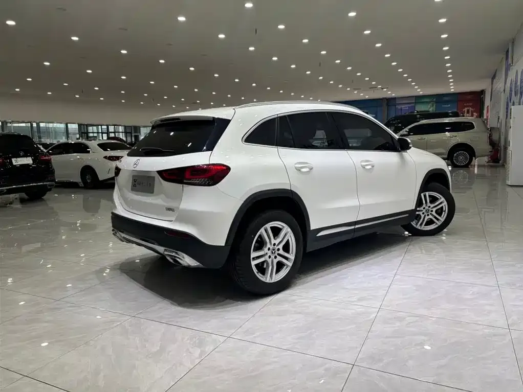 Mercedes-Benz GLA 2023 из CN, фото 2